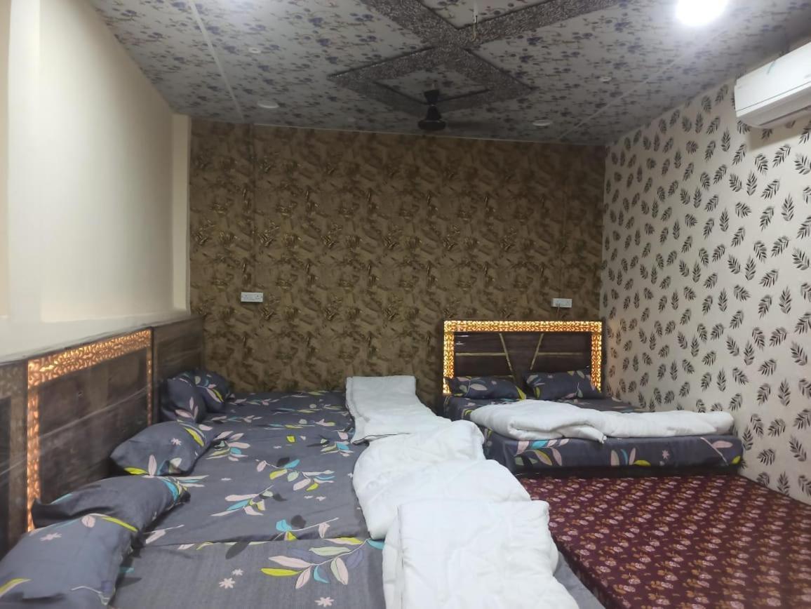 Shree Kashi Govardhan Dham Hotel Ujjain Exterior photo